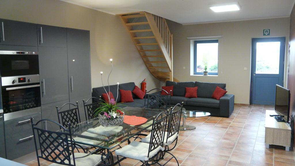 Holiday Home L'Aubepine トゥルネー 部屋 写真